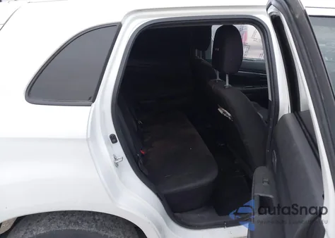 2014 Mitsubishi Outlander Sport Es z USA, uszkodzony, nr VIN 4A4AP3AU2EE023463